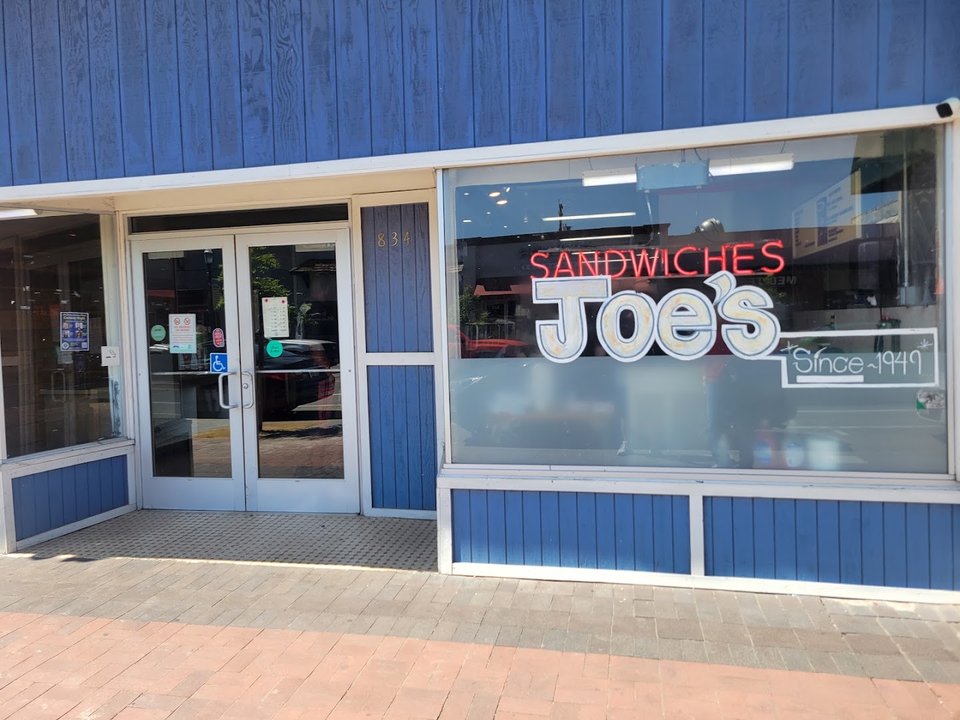 Front view of Joe's Buffet on Texas Street.