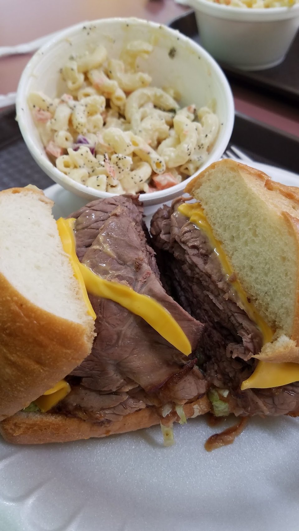 Roast Beef Sandwich-Mac Salad